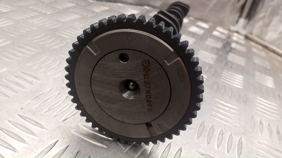 Распредвал выпускной