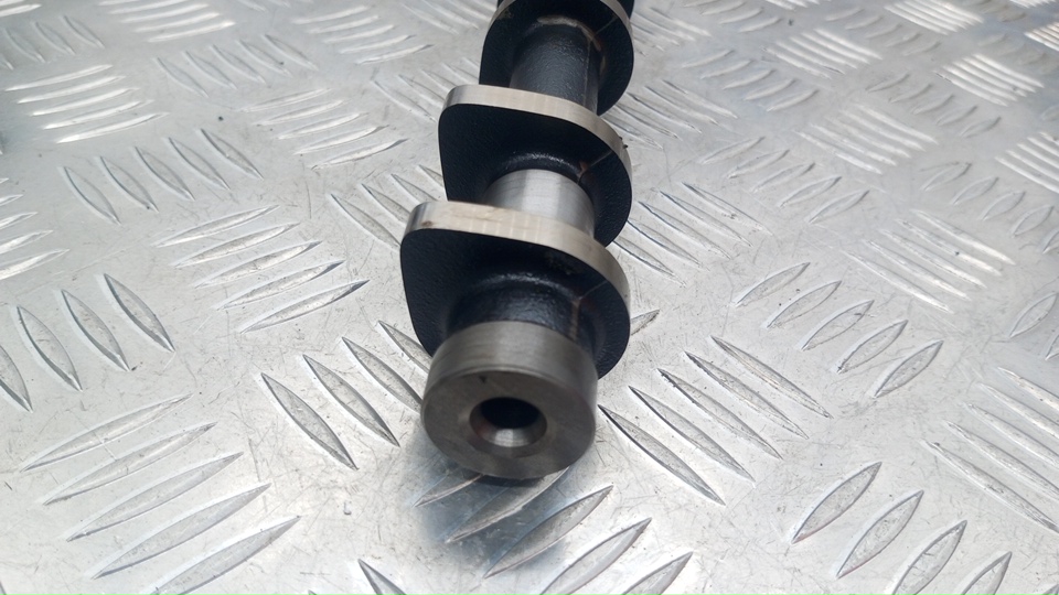 Распредвал выпускной