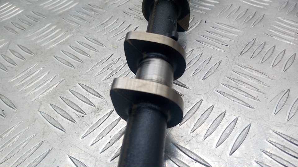 Распредвал выпускной