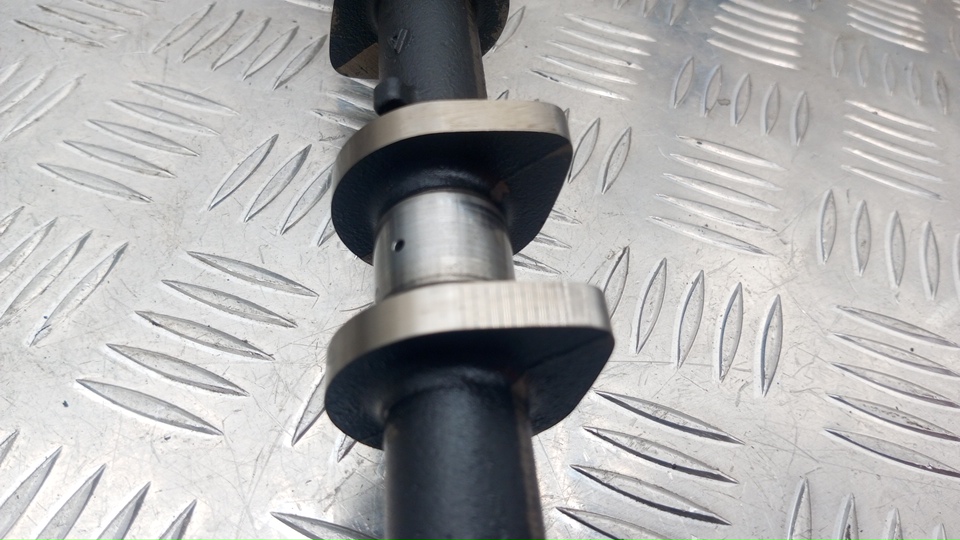 Распредвал выпускной