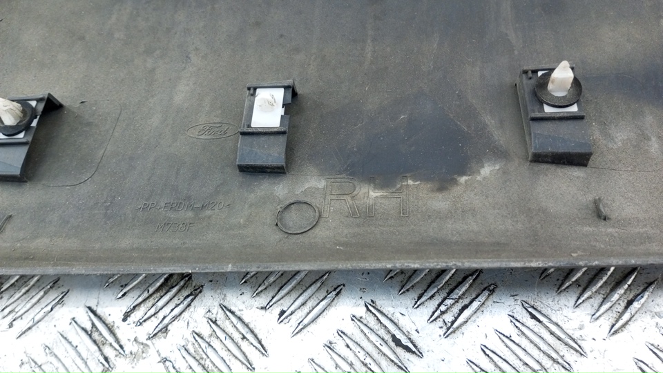 Накладка двери задней правой