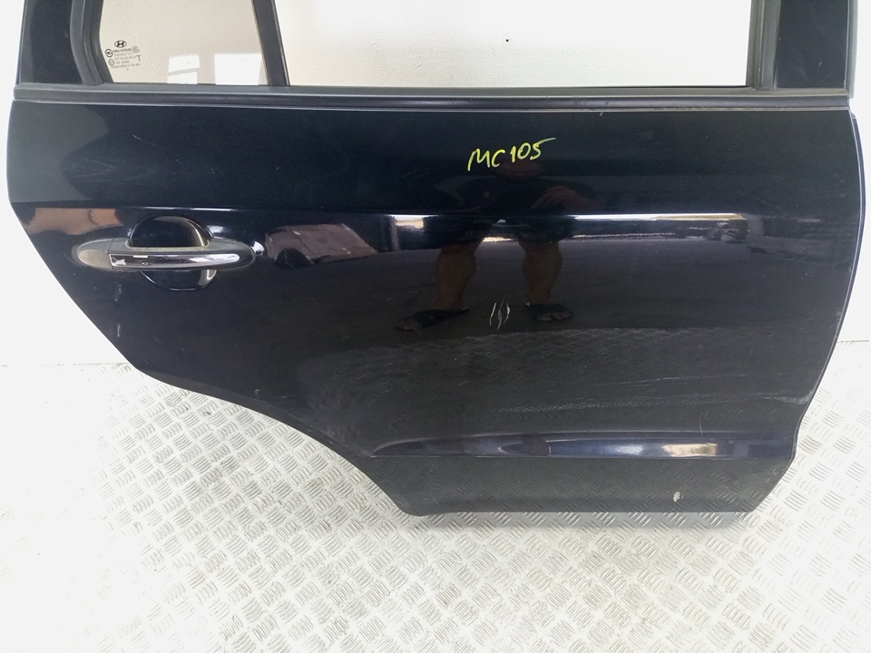 Дверь задняя правая