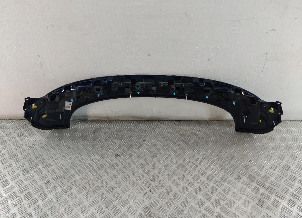 Спойлер (дефлектор) крышки багажника