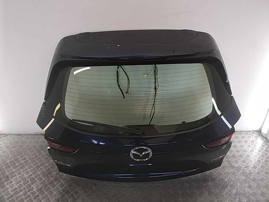 Спойлер (дефлектор) крышки багажника