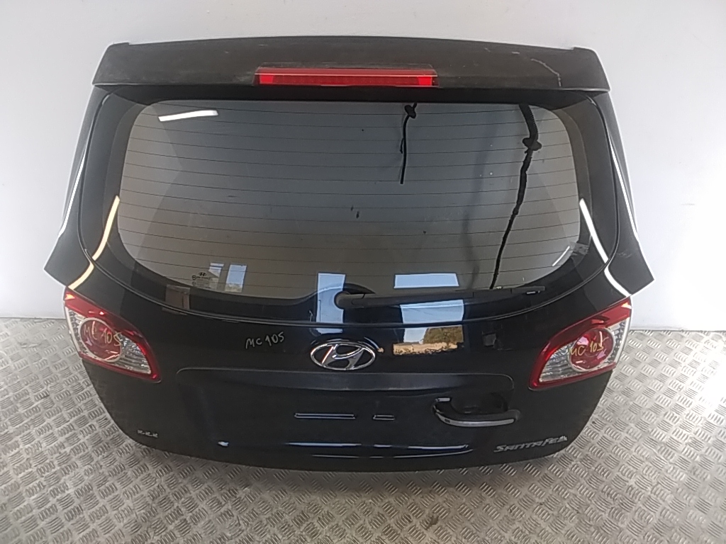 Поводок стеклоочистителя заднего