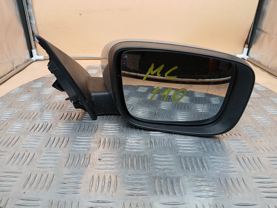 Зеркало правое электрическое