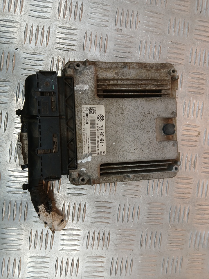 Блок управления двигателем