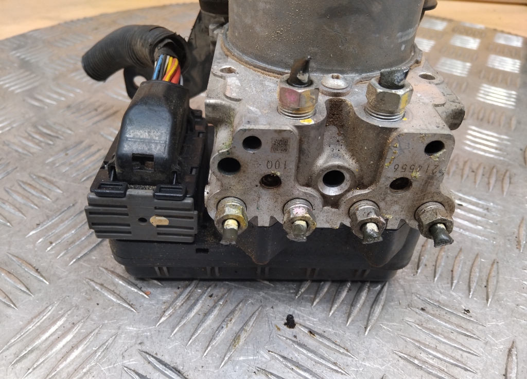 Блок ABS (насос)