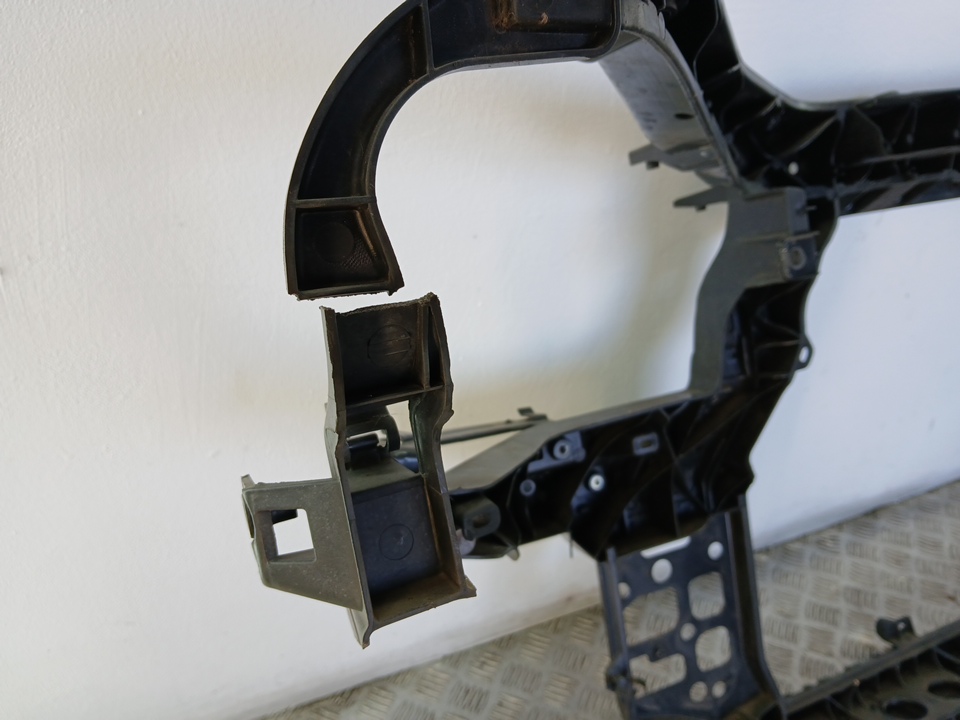 Панель передняя (телевизор)