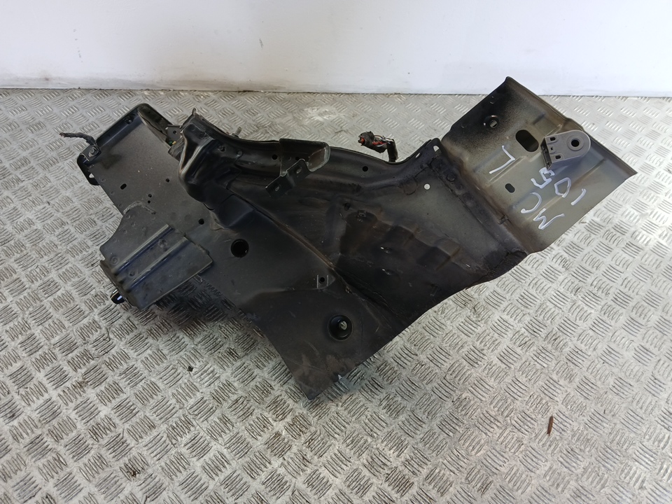 Лонжерон передний левый