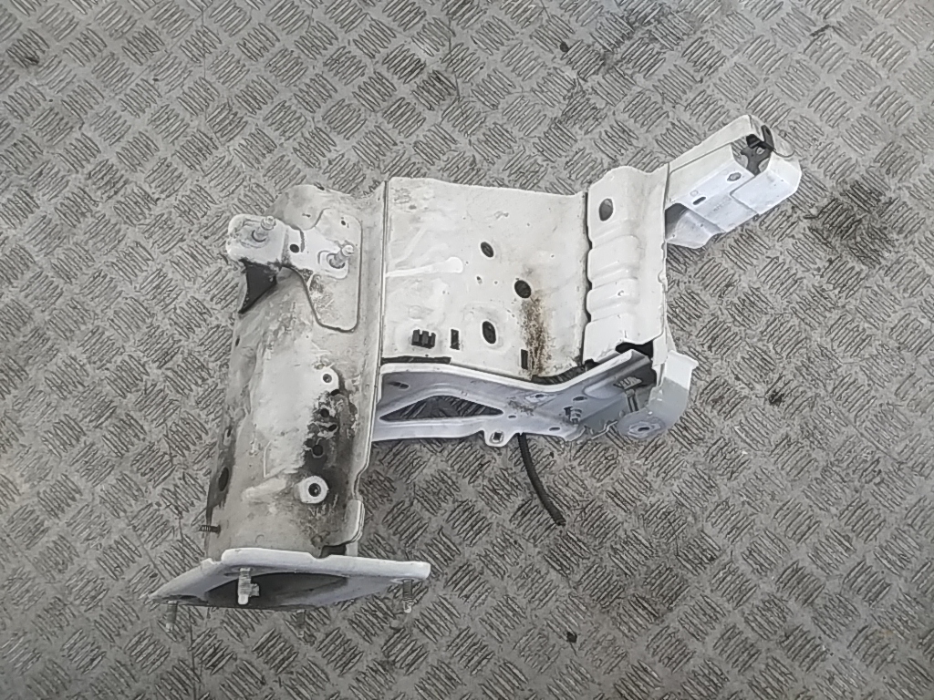 Лонжерон передний левый