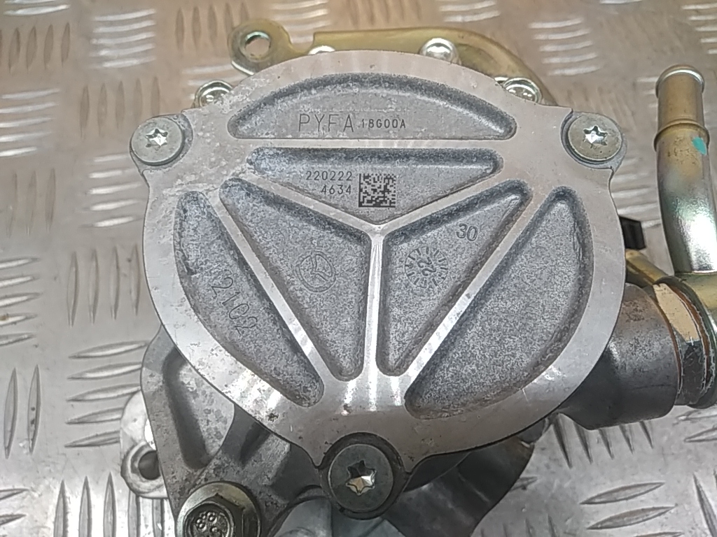 Насос вакуумный