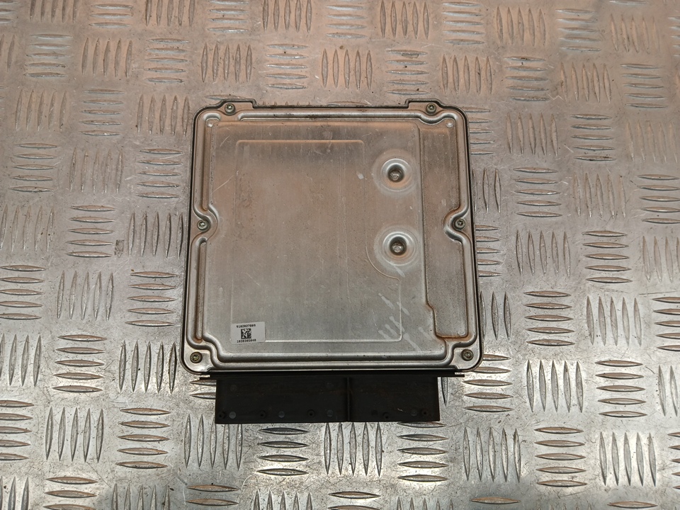 Блок управления двигателем