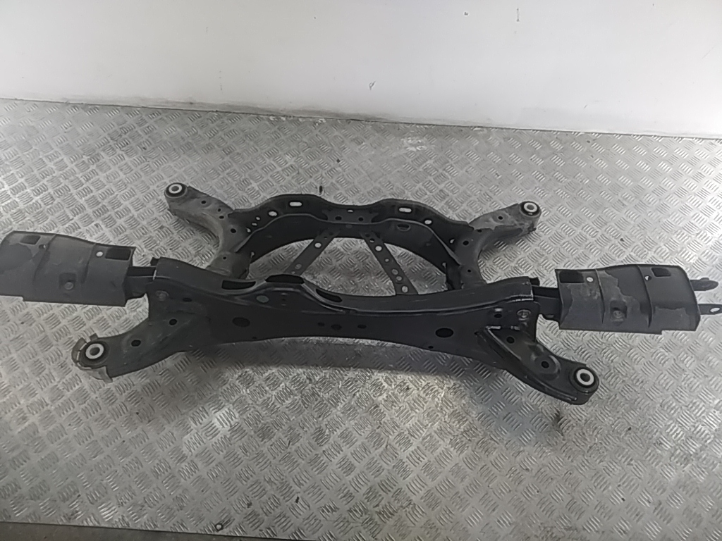 Балка задняя