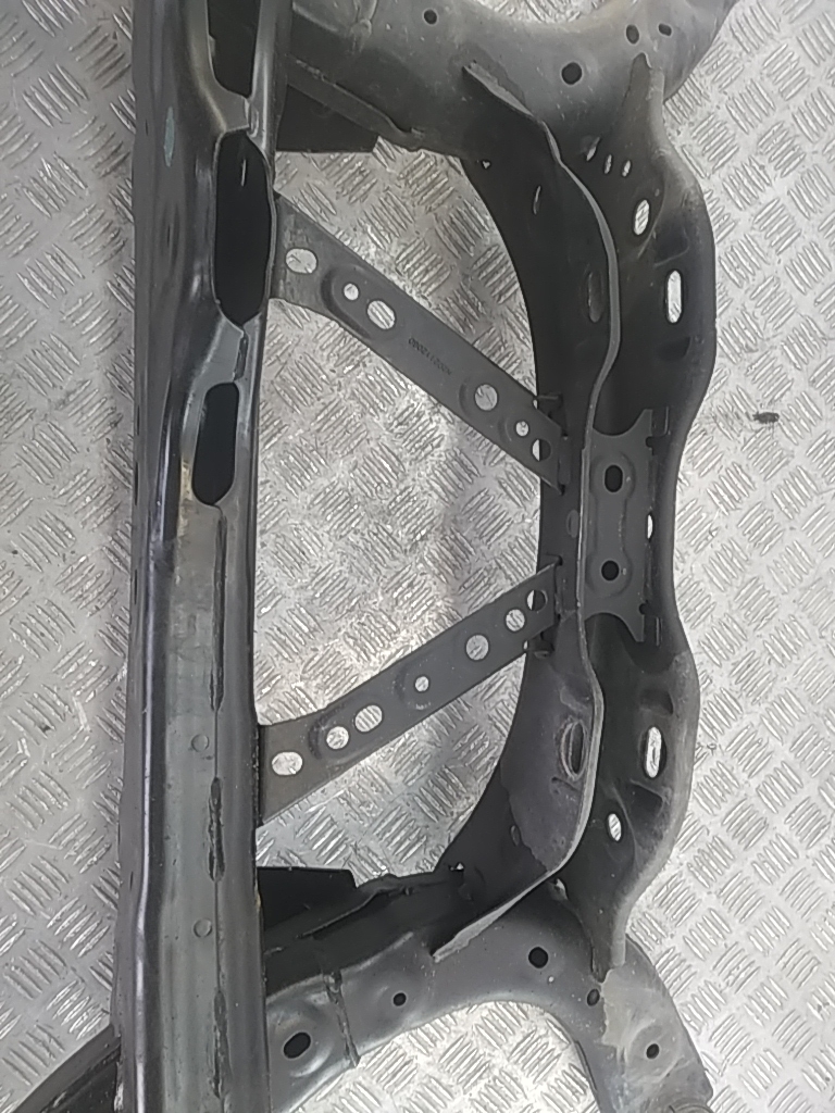 Балка задняя