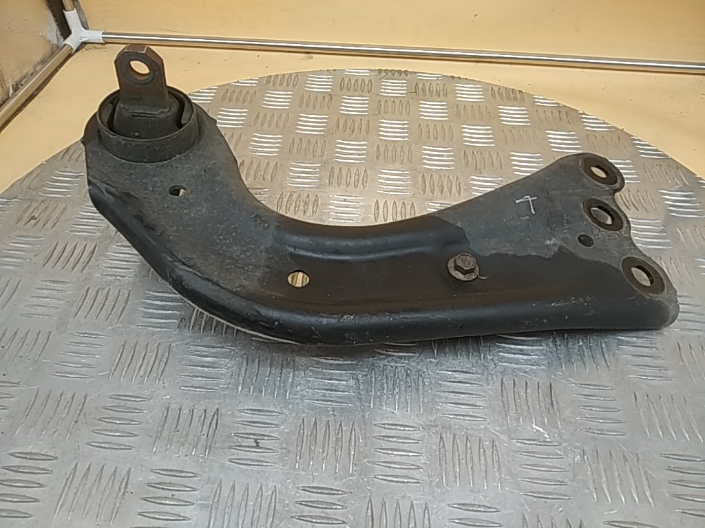 Рычаг задний продольный левый