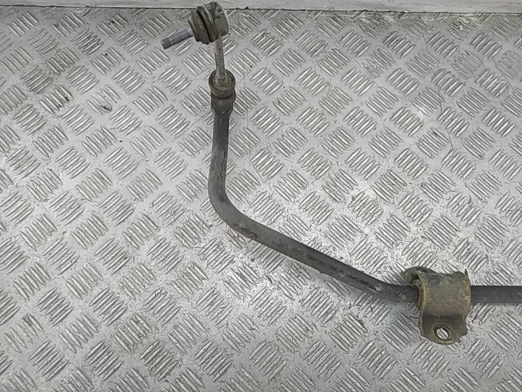 Стабилизатор задний