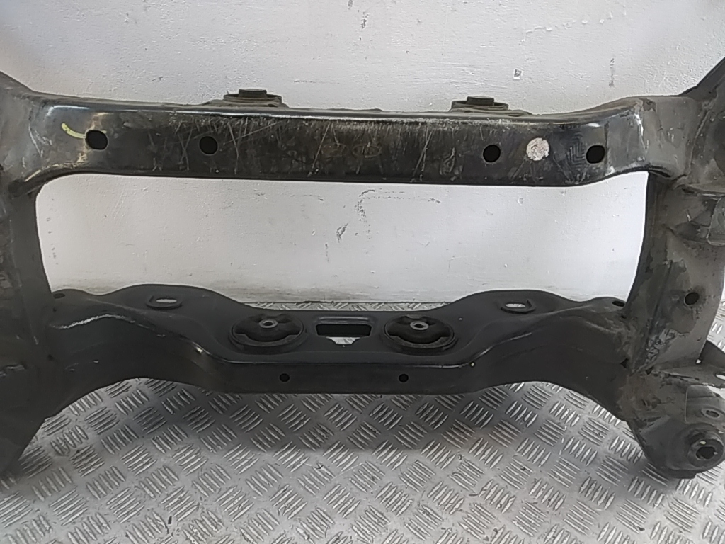 Балка задняя