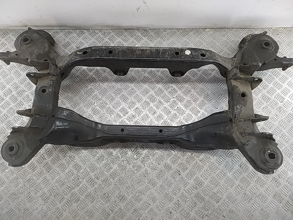 Балка задняя