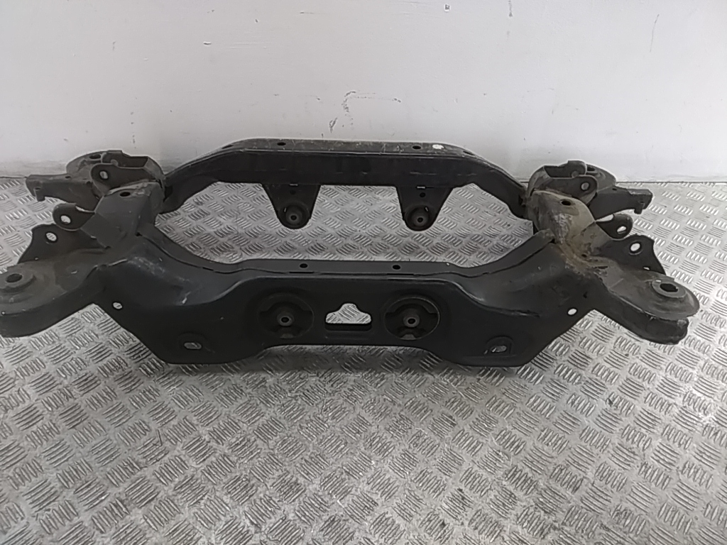 Балка задняя