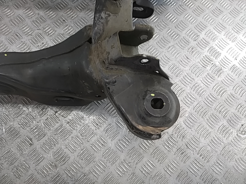 Балка задняя