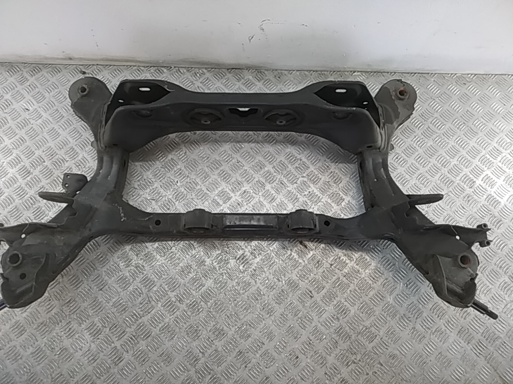 Балка задняя