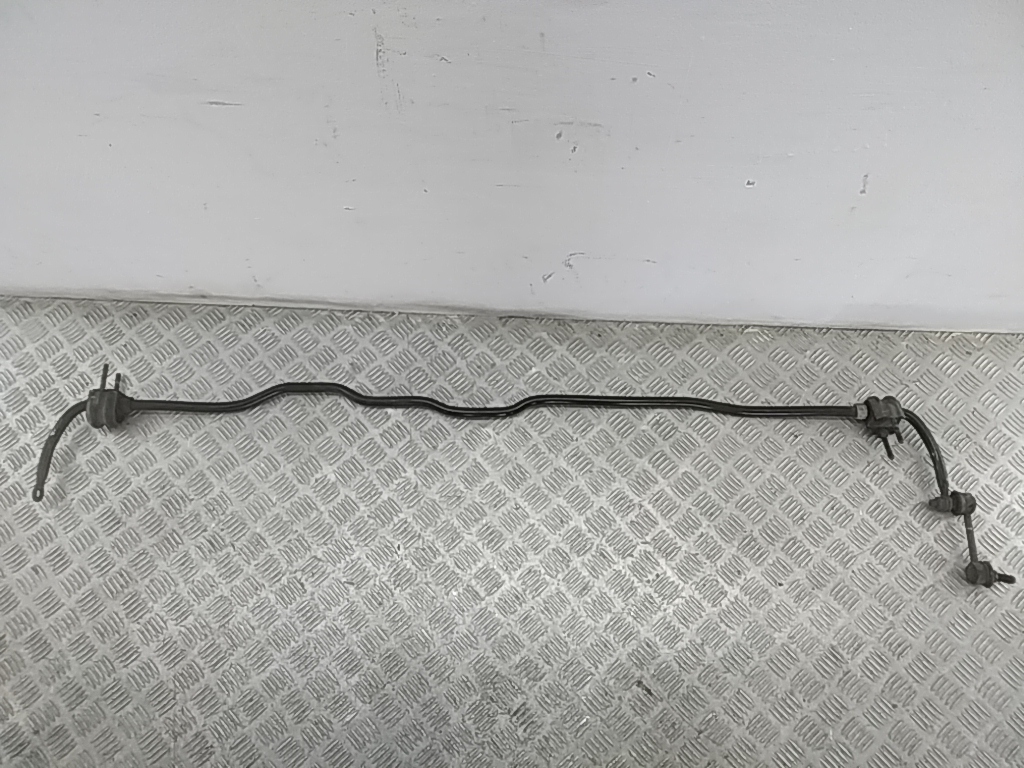 Стабилизатор задний