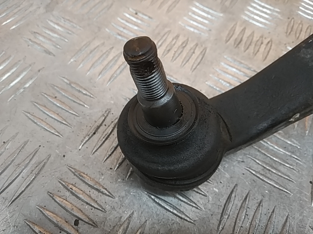 Рычаг задний правый