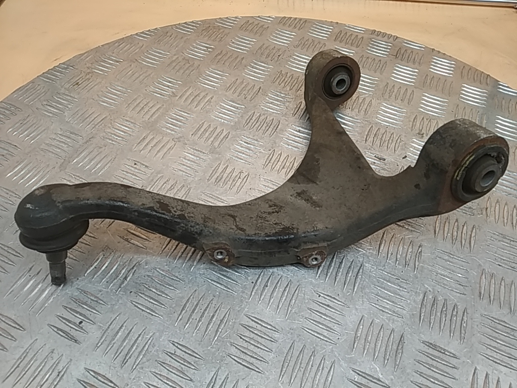 Рычаг задний правый