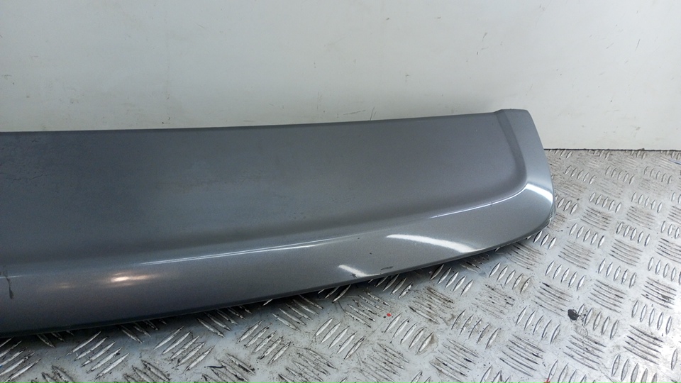 Спойлер (дефлектор) крышки багажника