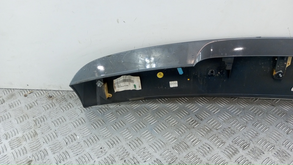 Спойлер (дефлектор) крышки багажника