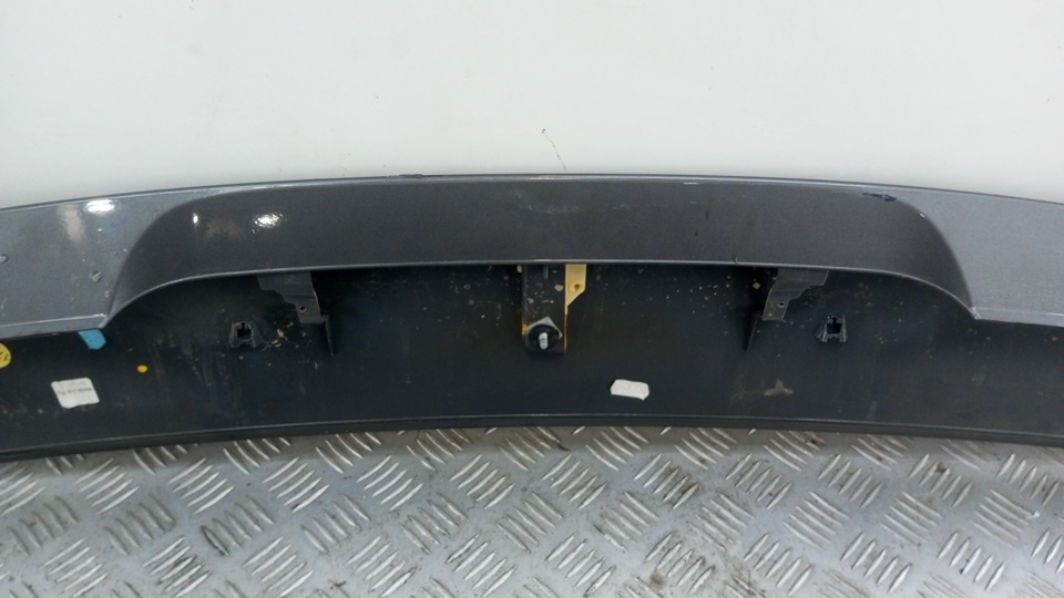 Спойлер (дефлектор) крышки багажника