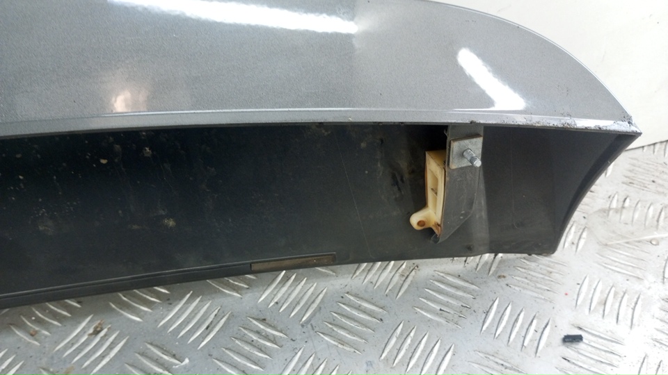 Спойлер (дефлектор) крышки багажника