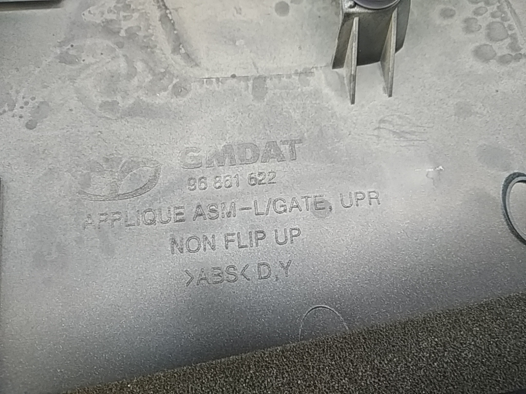 Спойлер (дефлектор) крышки багажника