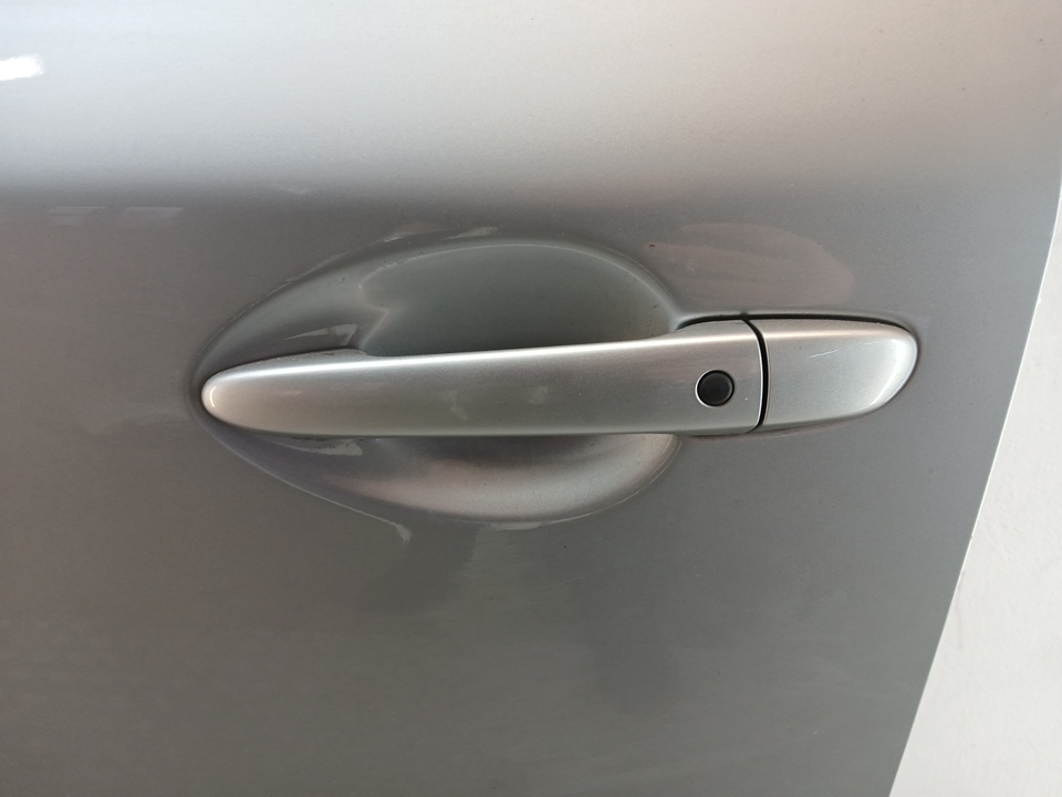 Ручка двери передней наружная левая