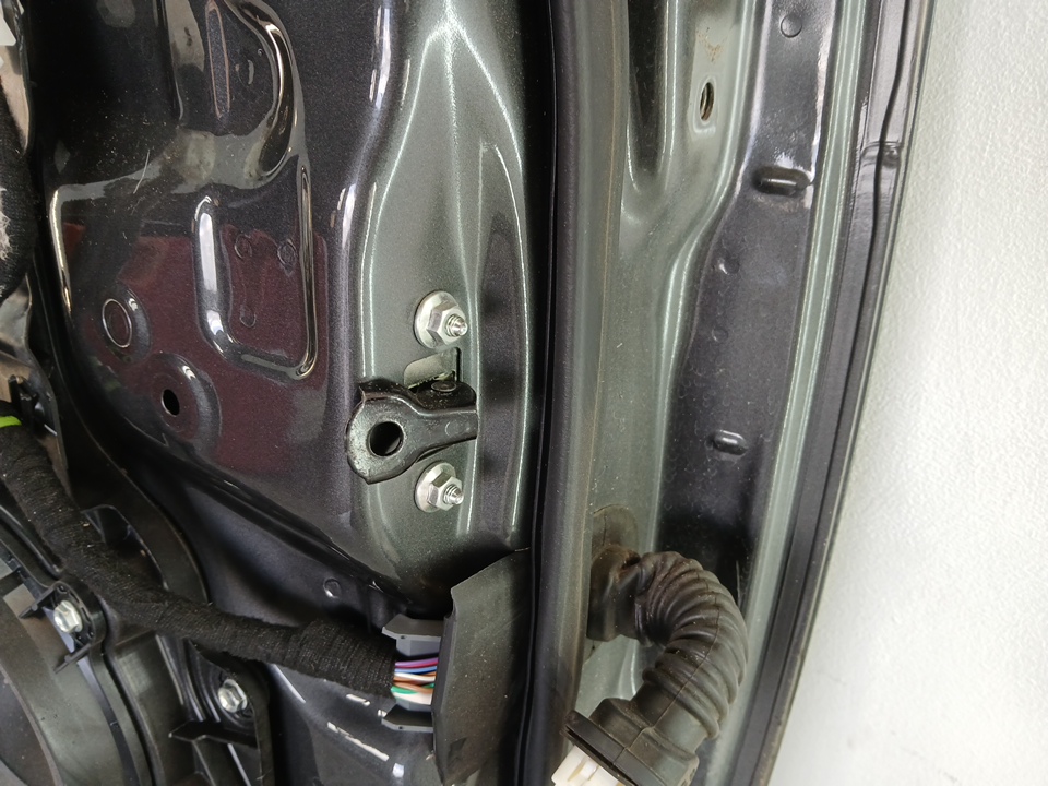 Ограничитель двери