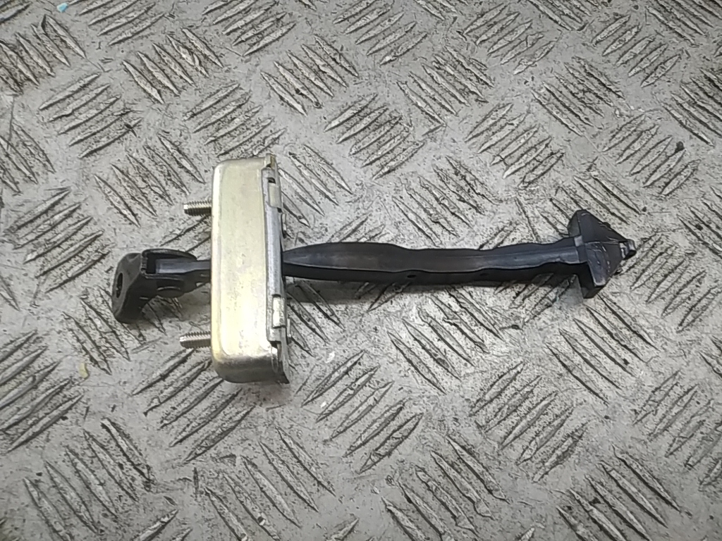 Ограничитель двери