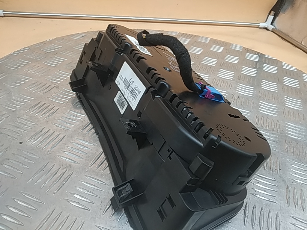 Панель приборов