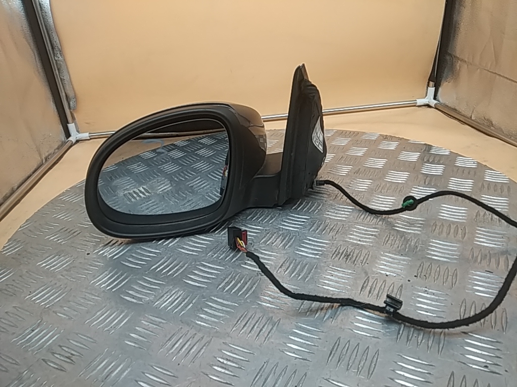 Зеркало левое электрическое