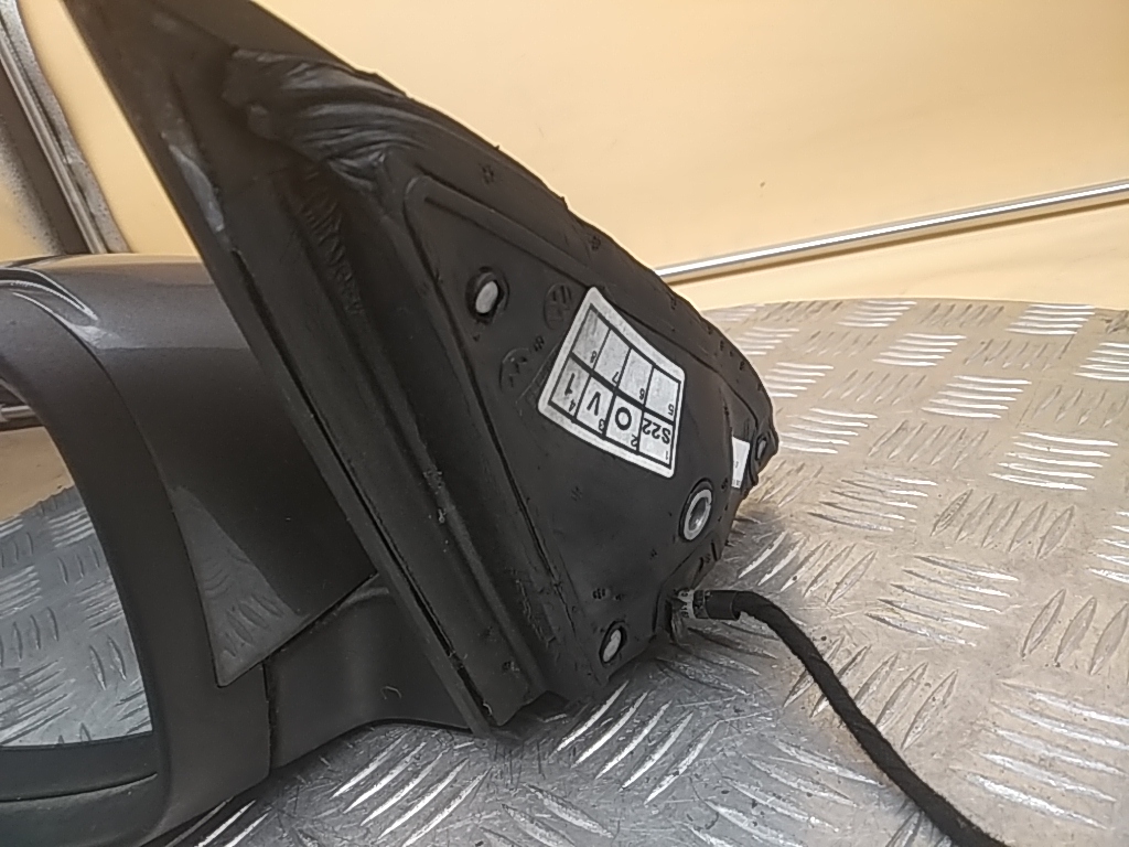 Зеркало левое электрическое