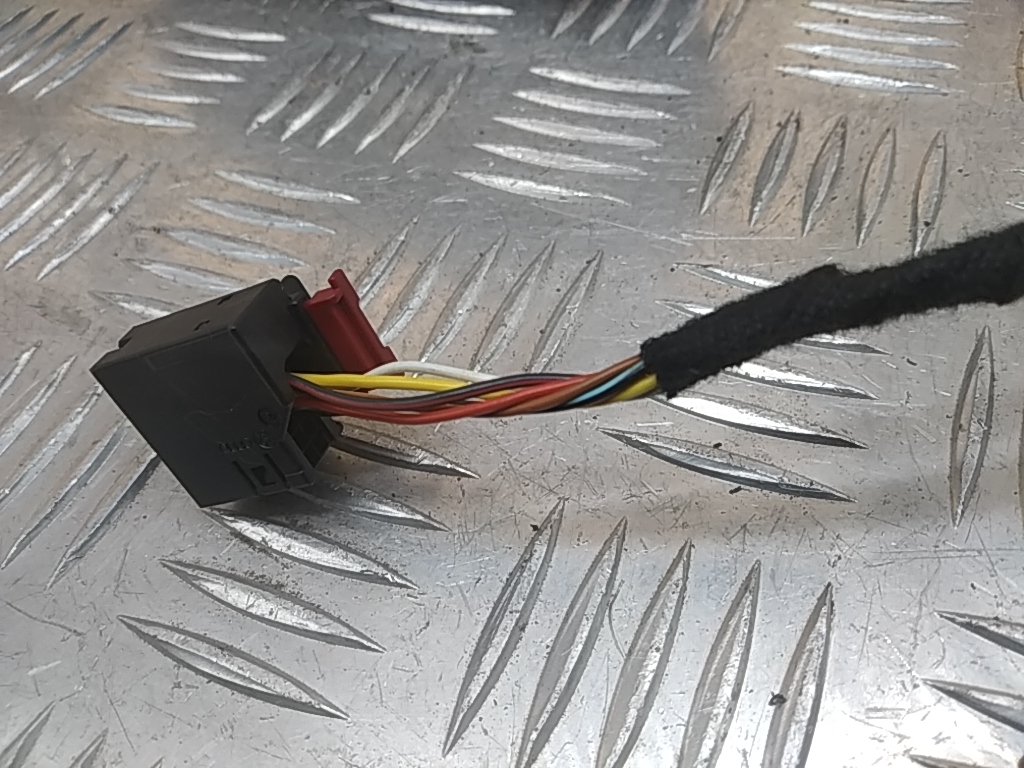 Зеркало левое электрическое