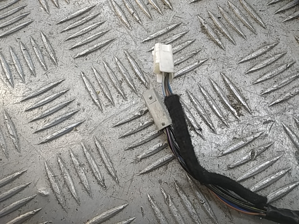 Зеркало левое электрическое