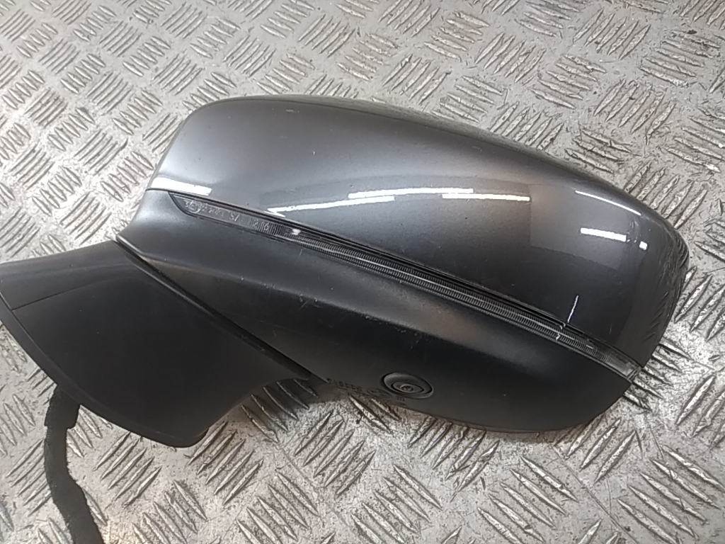 Зеркало левое электрическое