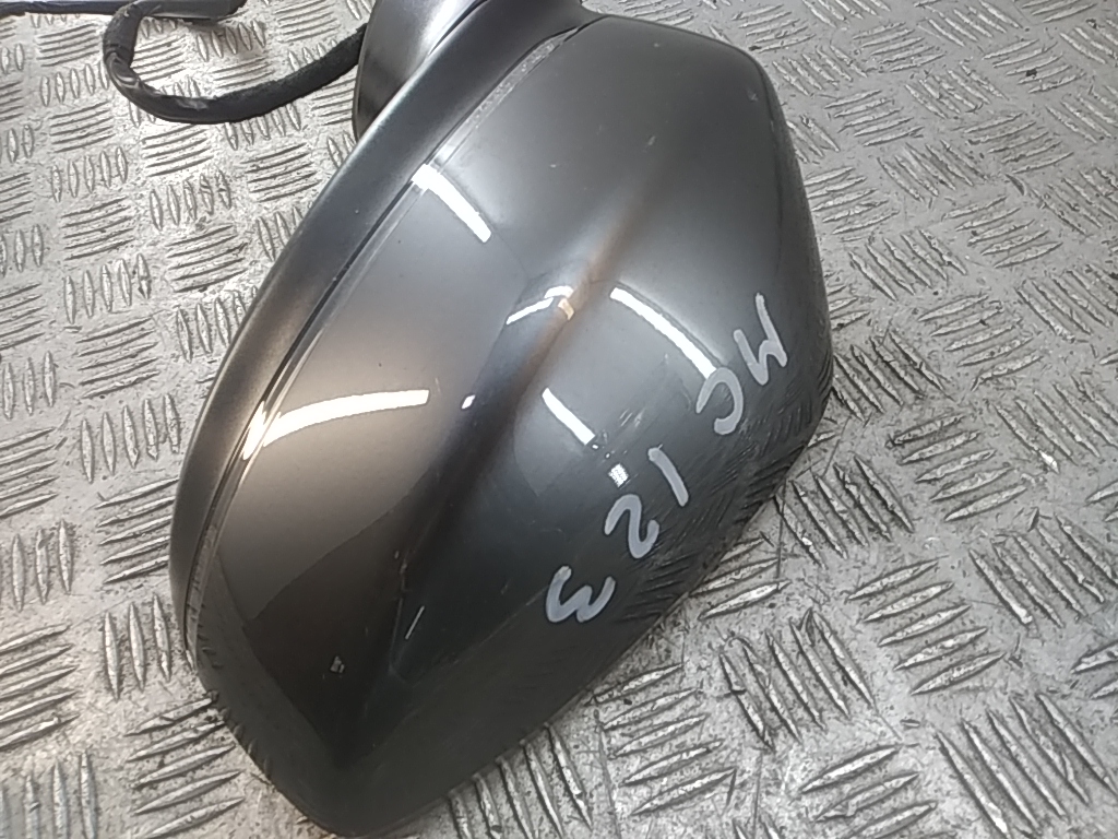 Зеркало левое электрическое