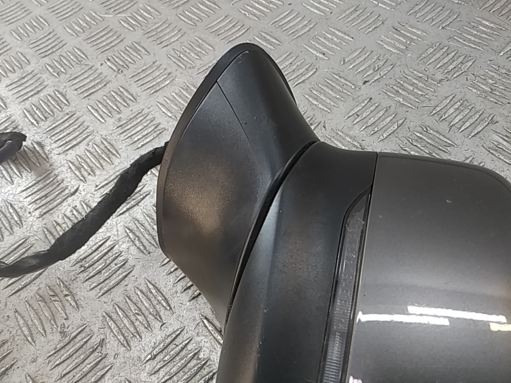 Зеркало левое электрическое