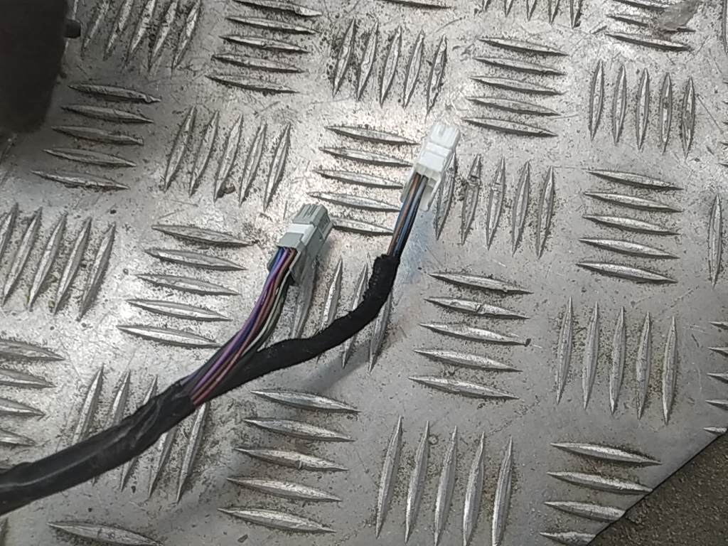 Зеркало правое электрическое