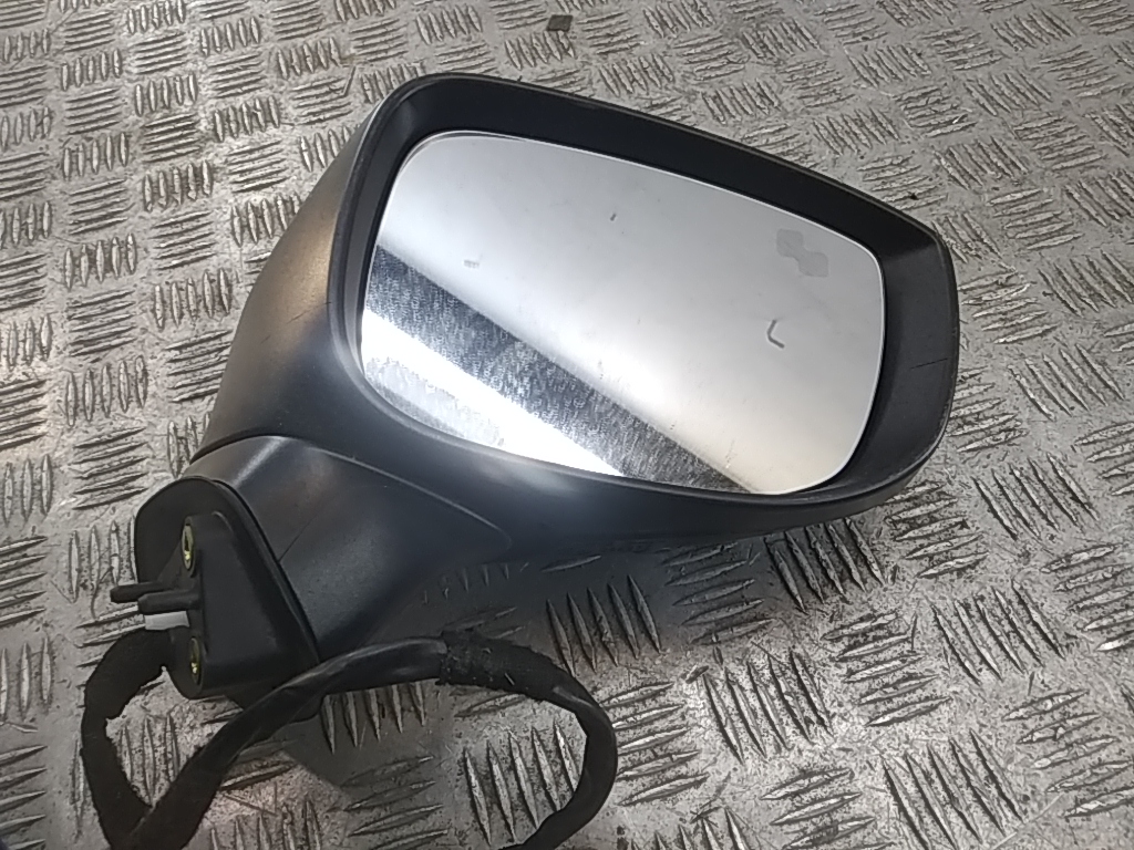 Зеркало правое электрическое