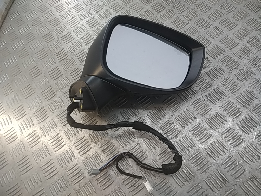 Зеркало правое электрическое