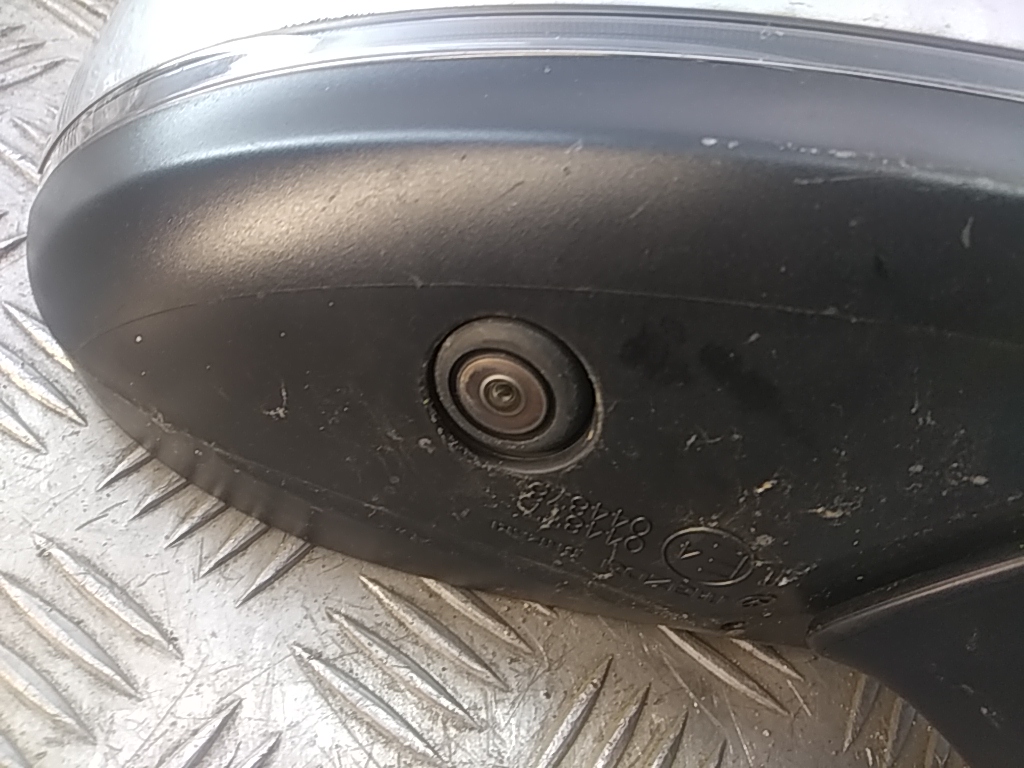 Зеркало правое электрическое