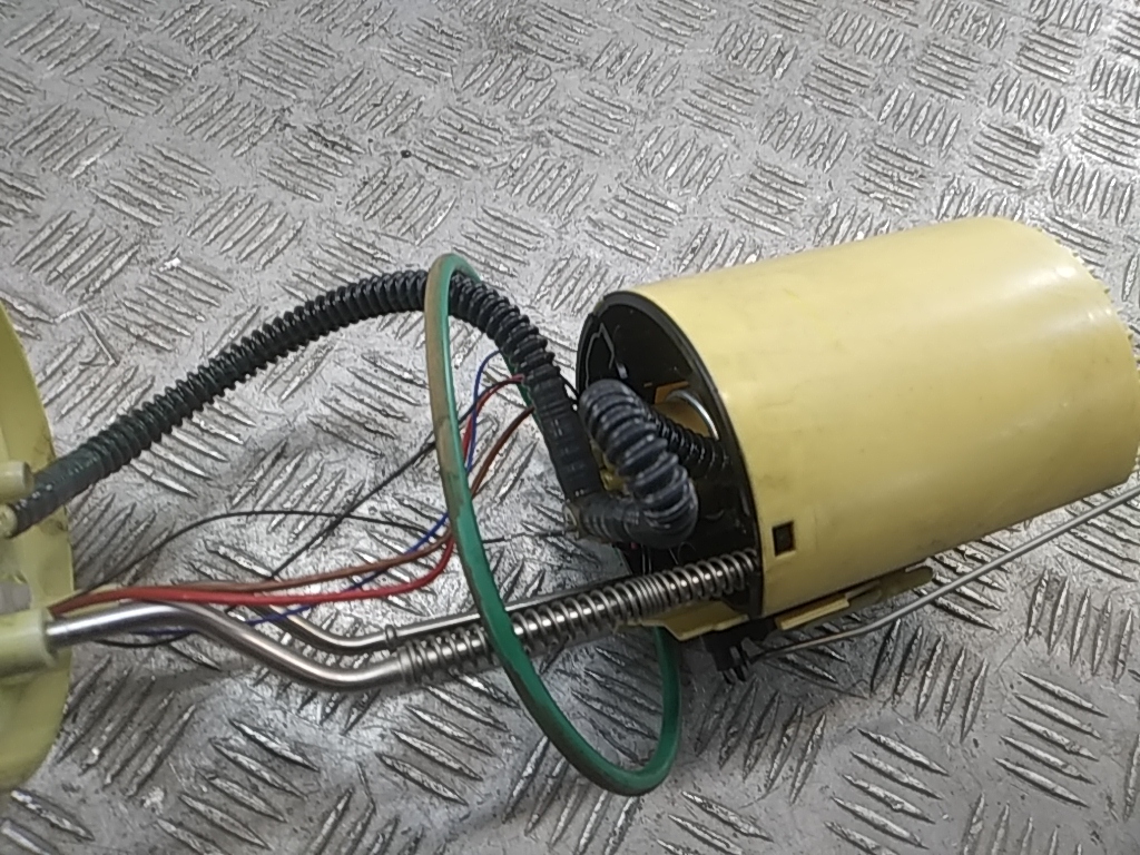 Насос топливный электрический